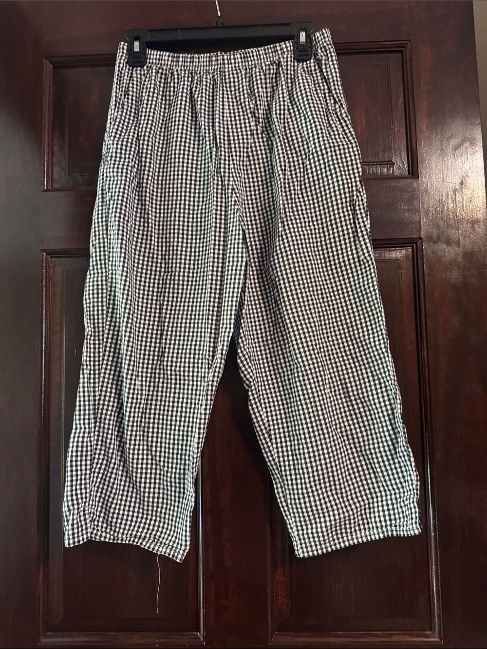 Blair Black & White Gingham Elastic Waist Capris 100% cotton